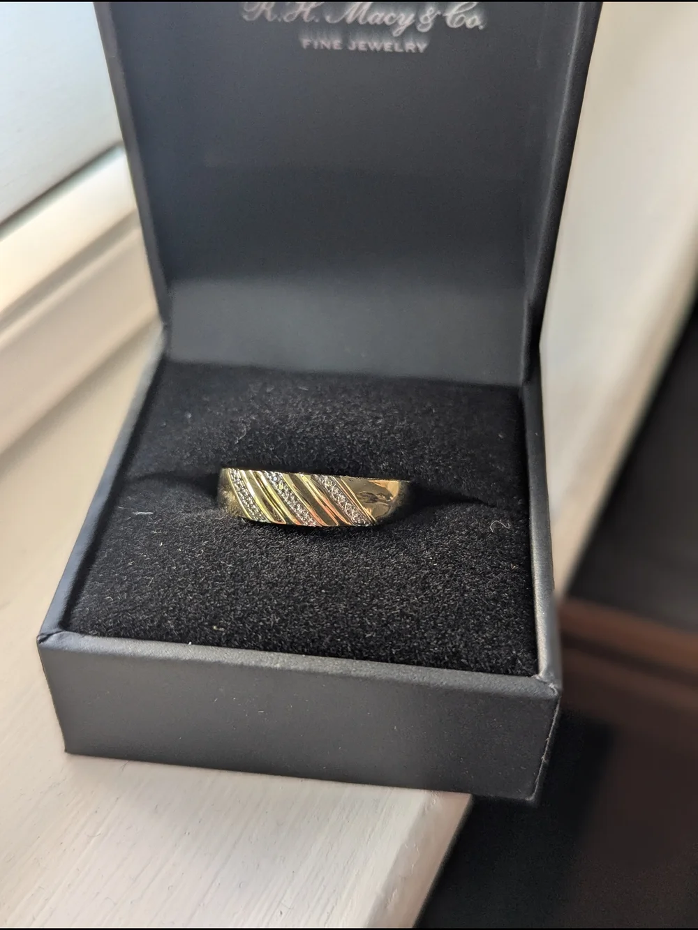 Men's Diamond Accent Band in 10K Yellow Gold